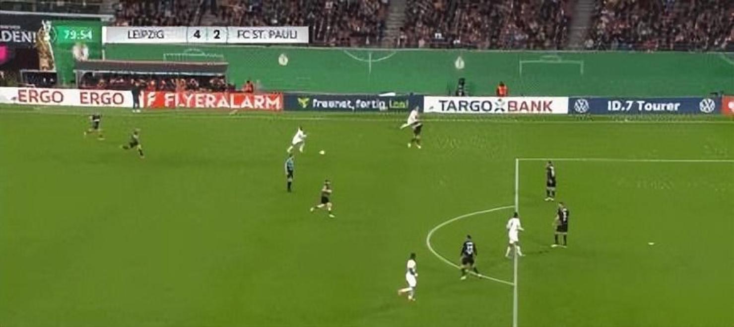 关于勒沃库森客场告负,战绩蒙上阴影的信息 关于勒沃库森客场告负,战绩蒙上阴影的信息