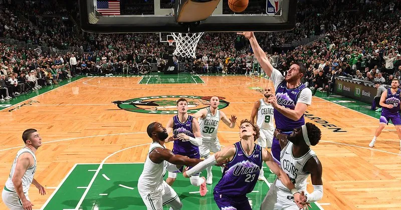 爱游戏在线-凯尔特人擒爵士，继续保持领先