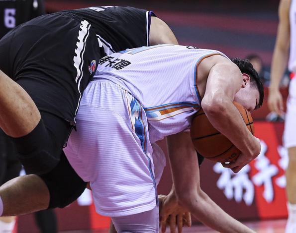 太阳绝杀公牛，周琦扛起全队的简单介绍