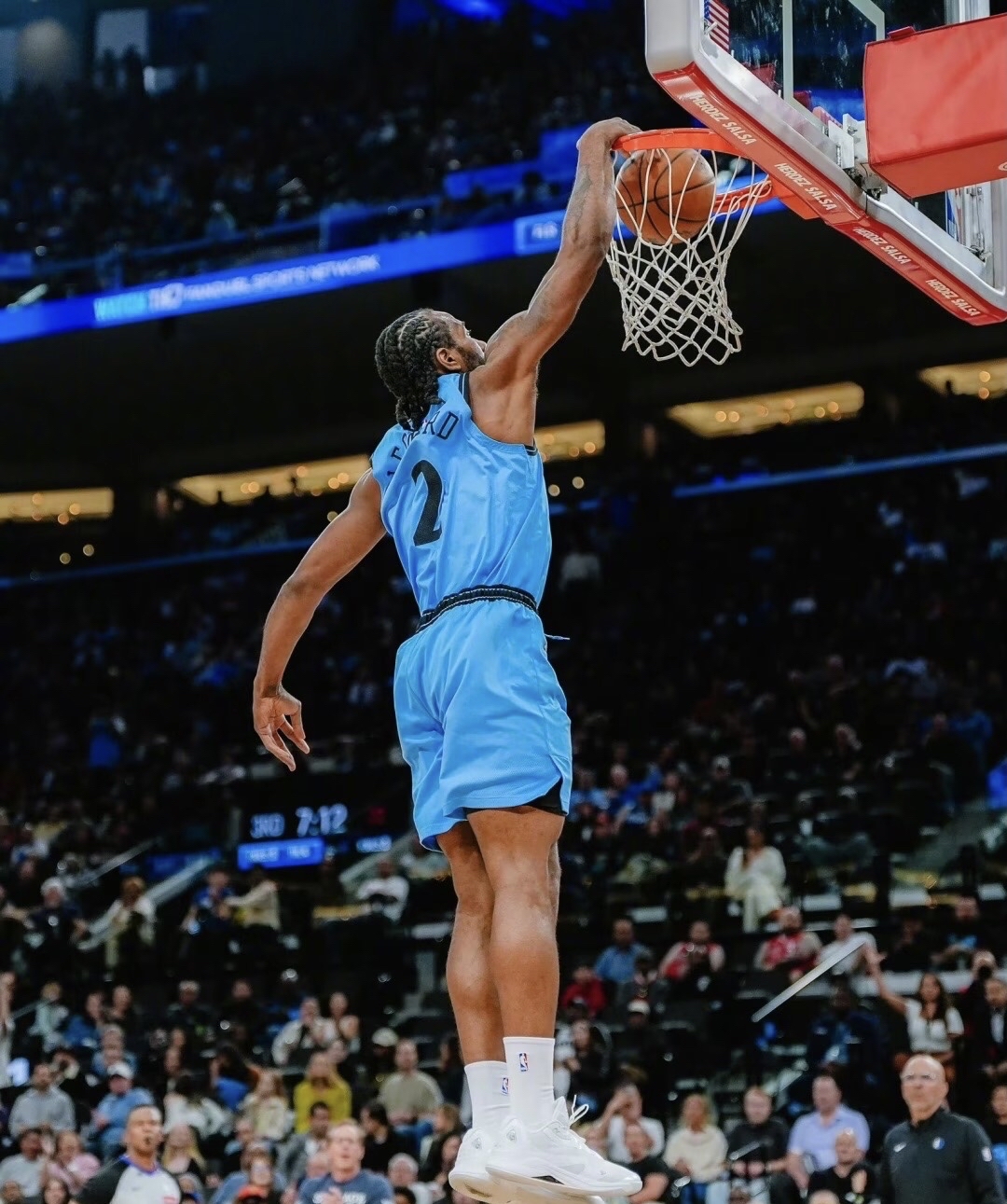 AYX体育赛事-辽宁队力克步行者，伦纳德点燃赛场的简单介绍