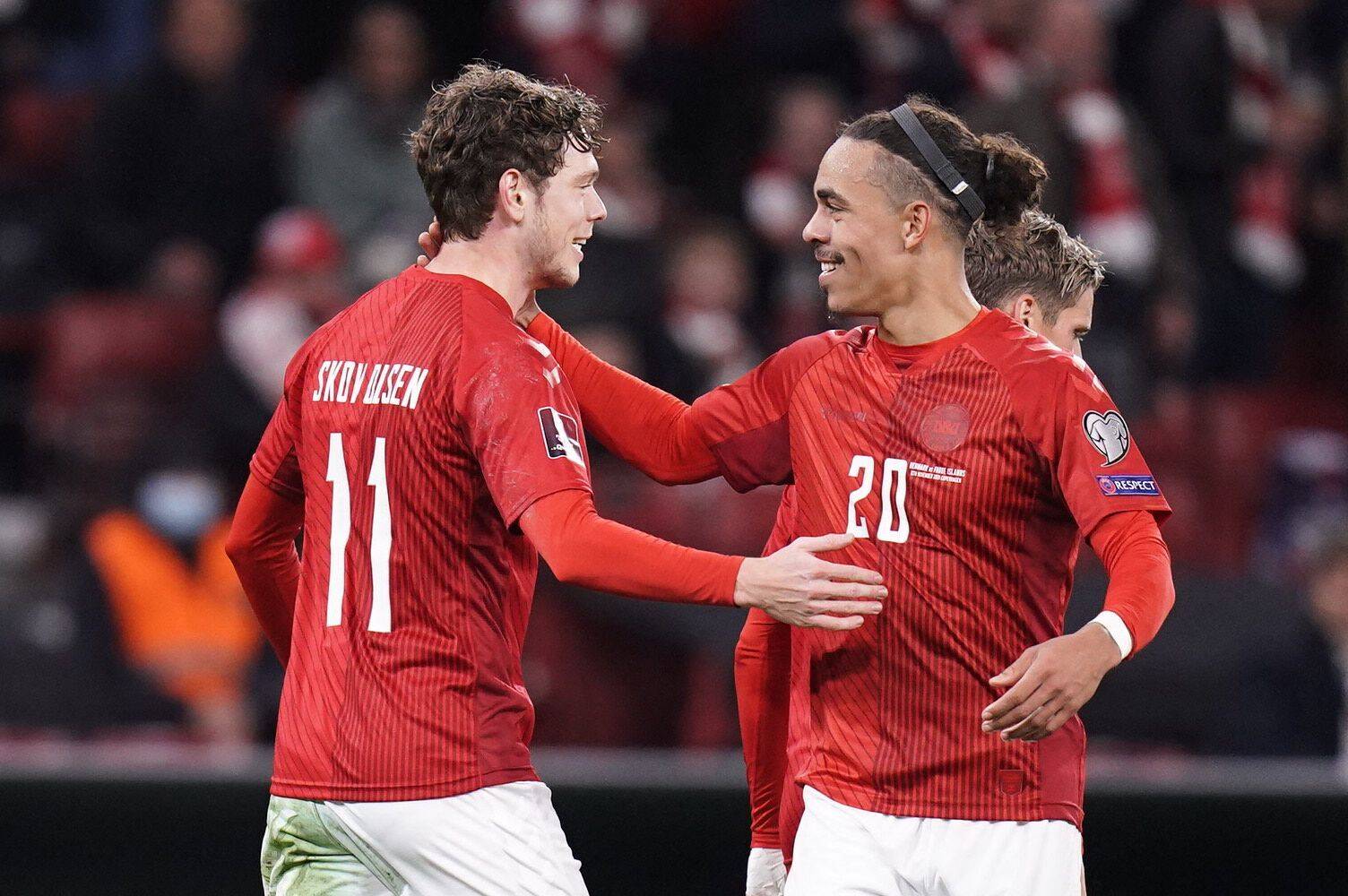 奥地利队逆转瑞典队，奥恰洛夫带队取胜