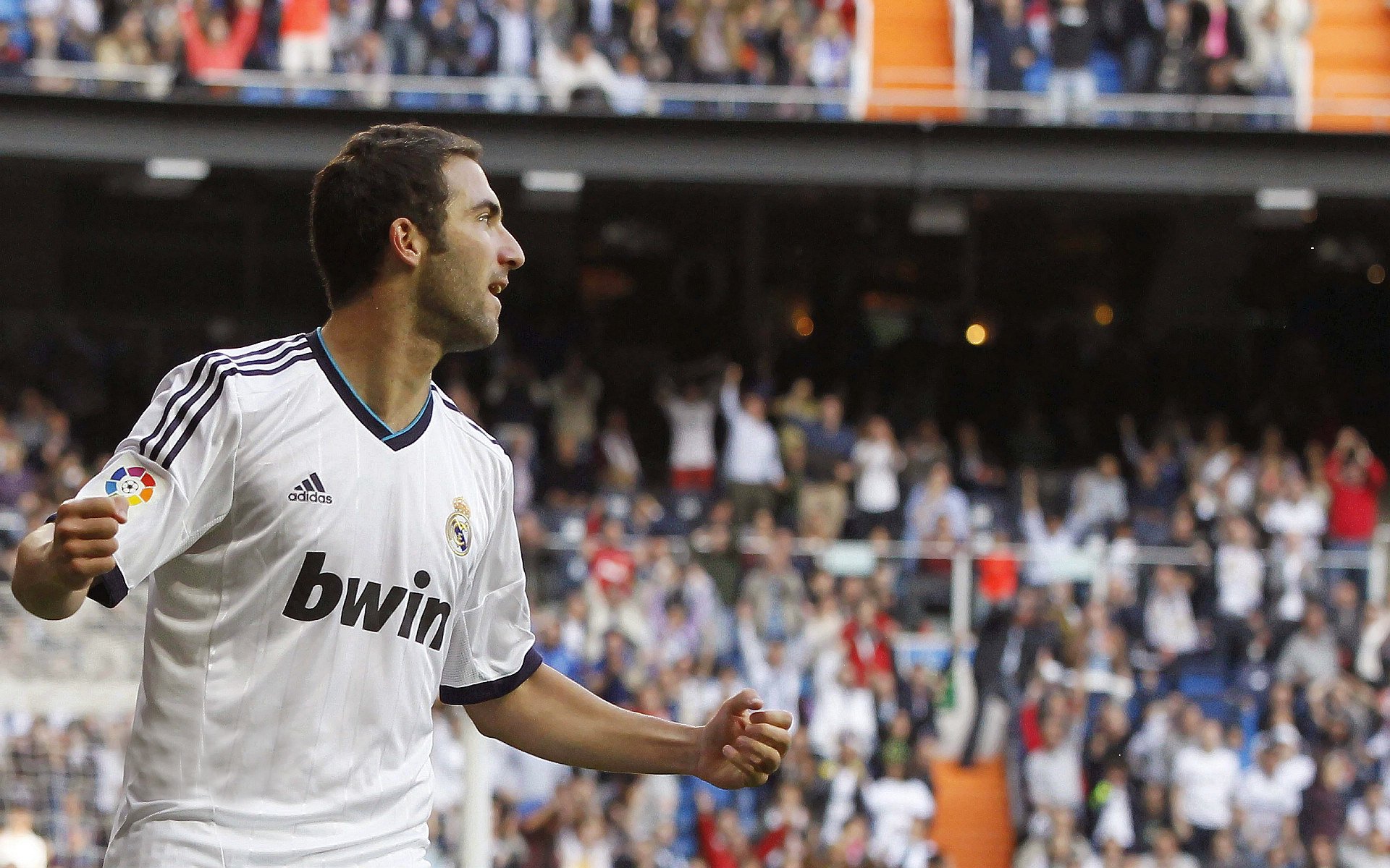 爱游戏在线-战术的胜利，克罗地亚式防守哲学如何让拜仁哑火，拉亚一战封神