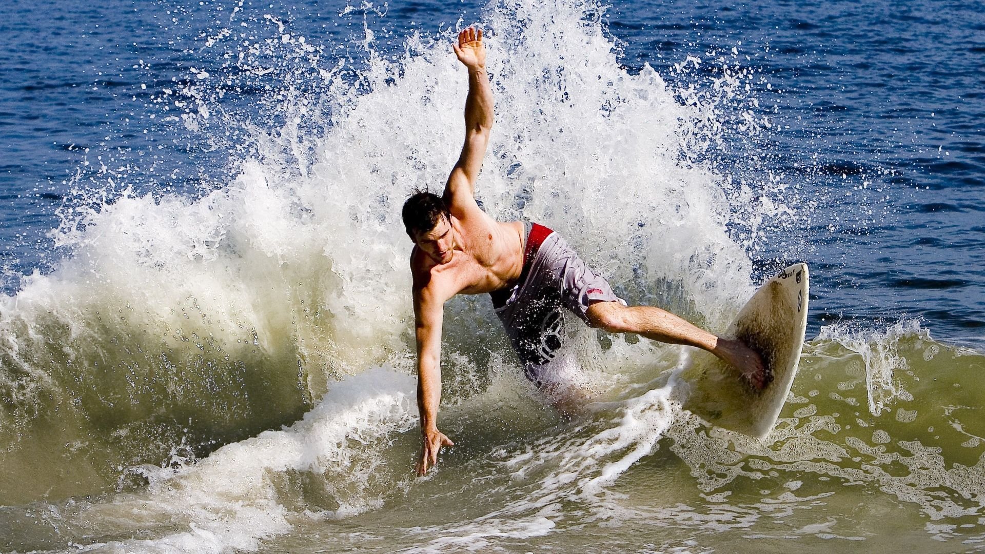 马克西稳定输出不掉线，雄鹿封锁森林狼，诠释现代篮球的攻防艺术