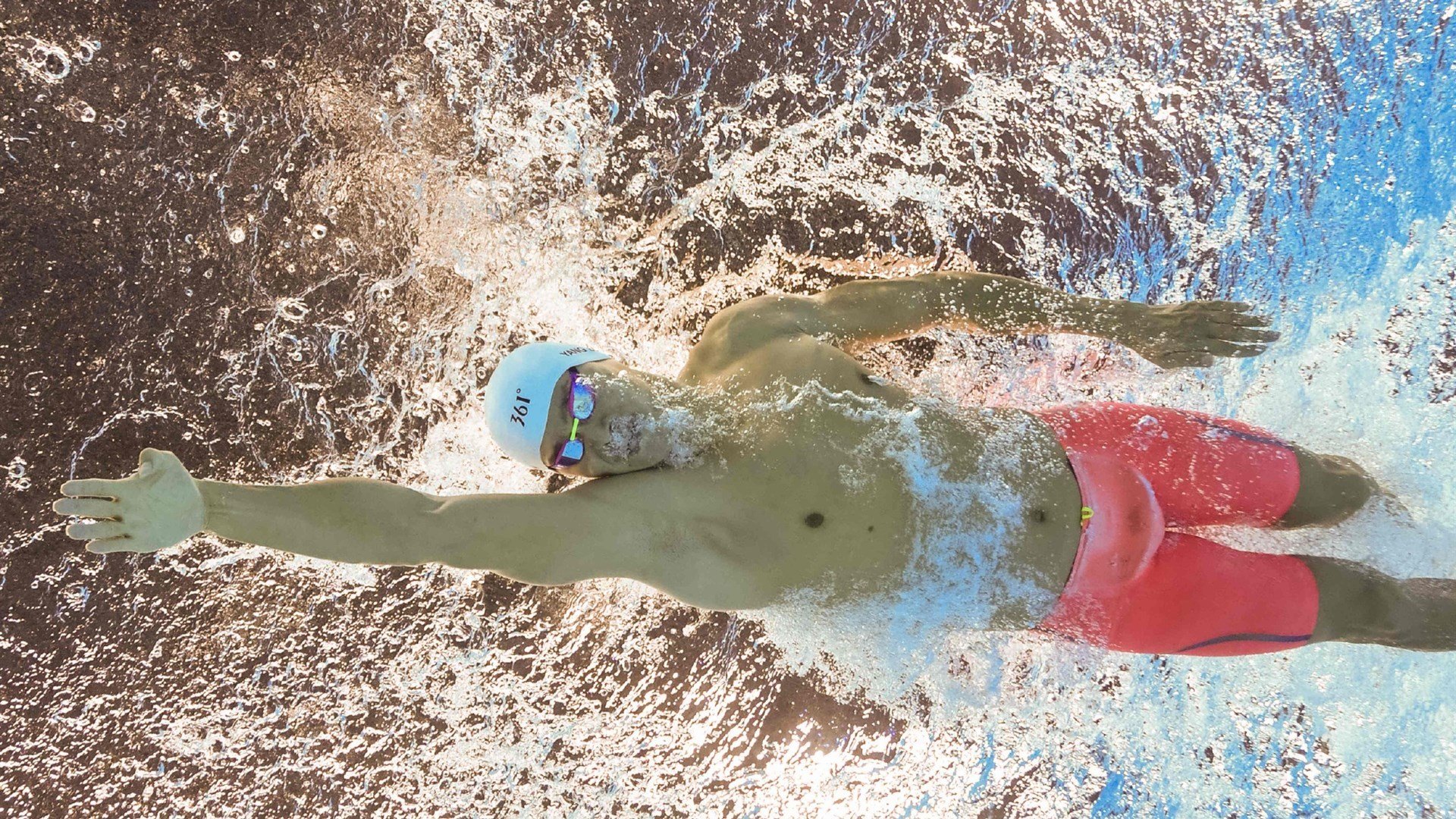 三狮军团险境求生，马龙一锤定音铸就经典之夜